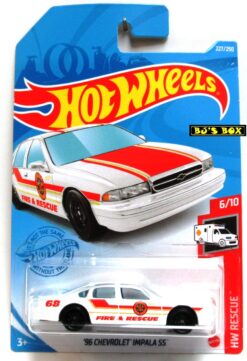 2021 Hot Wheels 1996 CHEVROLET IMPALA SS #227/250 White & Red Fire Rescue Chief's Car HW Rescue 6/10 New