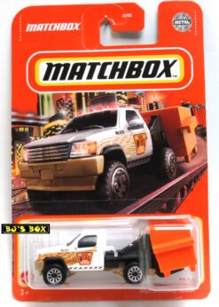 2021 Matchbox MBX GARBAGE SCOUT White Dumpster Bin Truck #35/100 MBX Metro New