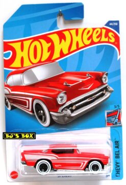 2022 Hot Wheels ‘57 CHEVY #44/250 Red White Classic Muscle Car Chevy Bel Air #3/5 New