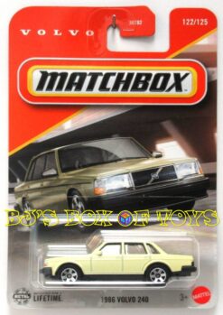 2025 Matchbox 1986 VOLVO 240 Yellow 4dr Swedish Classic #122/125 MBX Showroom New